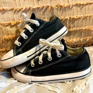 Low Top Converse Toddler